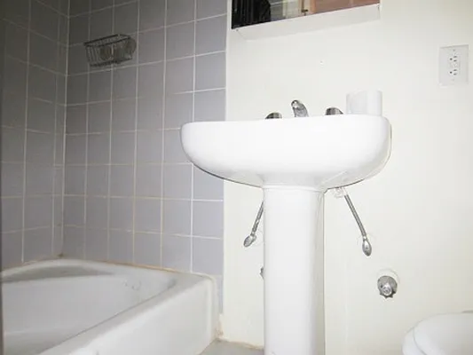 Rented by City Connections Realty | media 21