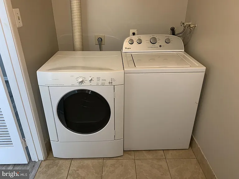 7932 Silverada Pl #126E — Photo 27