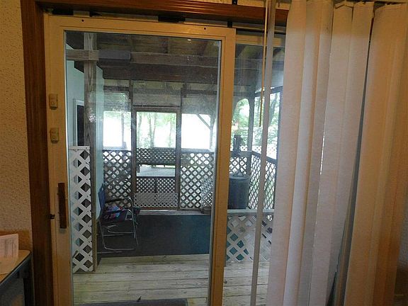 Screened in Porch