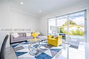 2nd image of 3461 SW 25th St