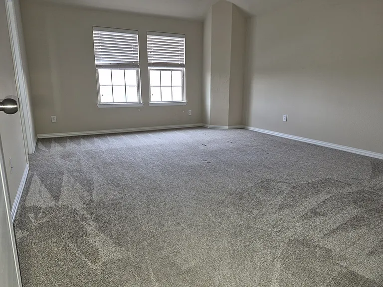 504 Eastland Dr — Photo 18