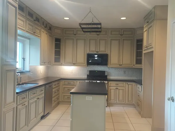 6827 Trimstone Dr, Pasadena, TX 77505