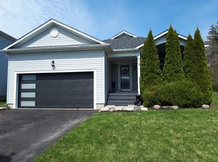 18 Baxter Pl, Pt Hope, ON L1A4J7