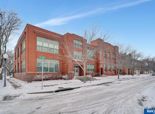 1223 N 9th St APT 206, Lincoln, NE 68508