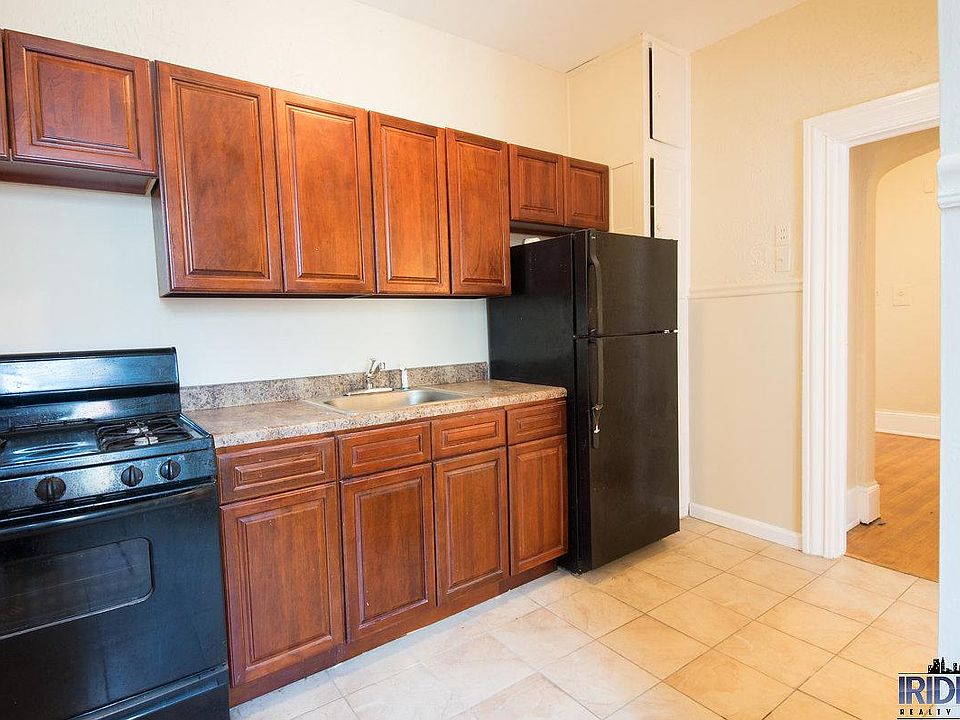 1st image of 55 Randolph Pl Floor 2