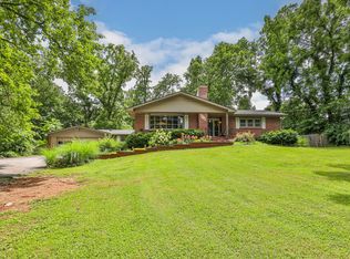 210 W Nottingham Ln, Springfield, MO 65810
