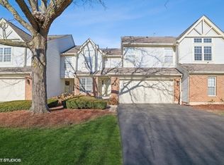 120 Ione Dr UNIT D, South Elgin, IL 60177