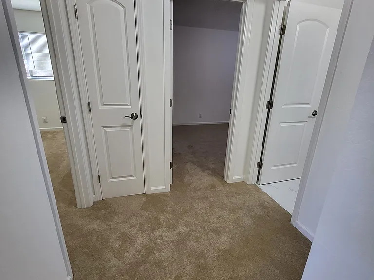 2313 Roosevelt Ave #5 — Photo 3