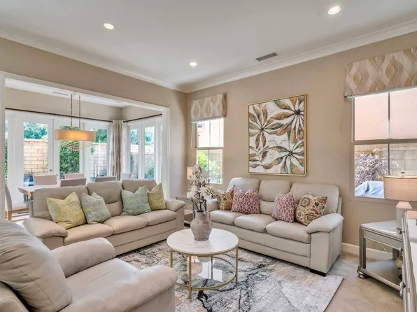 64 Thornapple, Irvine, CA 92620