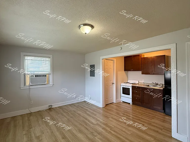 620 N 5th St #A — Photo 4
