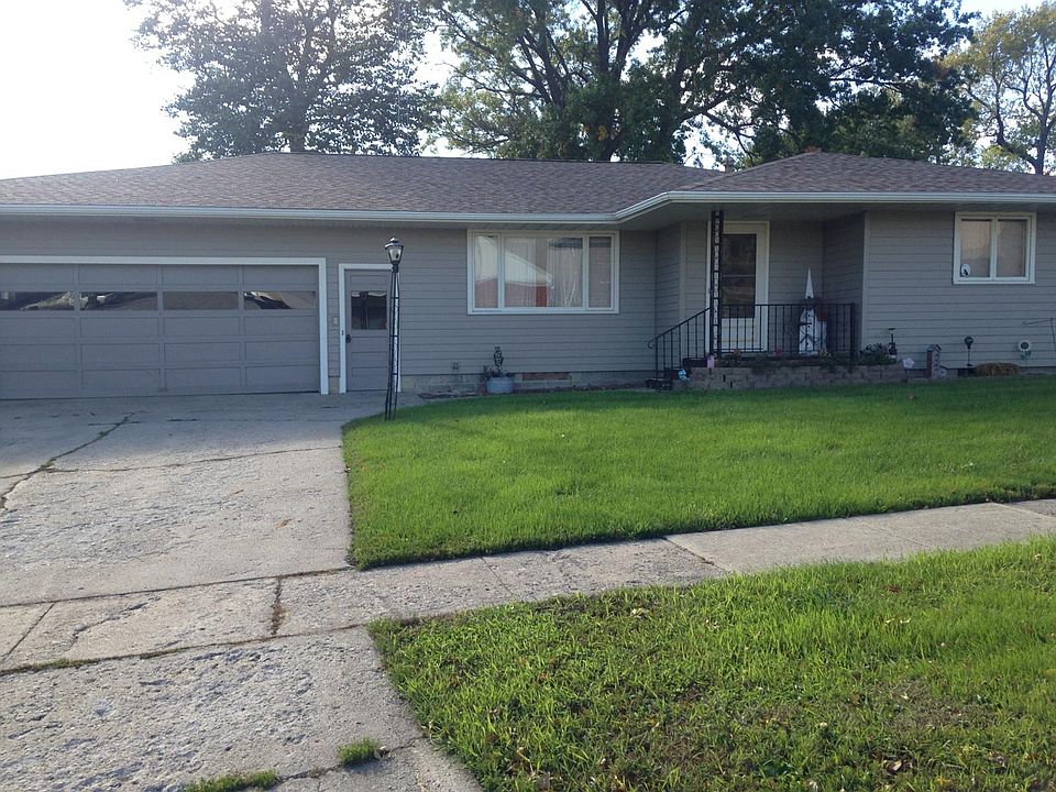 1st image of 109 Boyer St