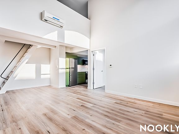 4th image of 619 Throop Ave #5J