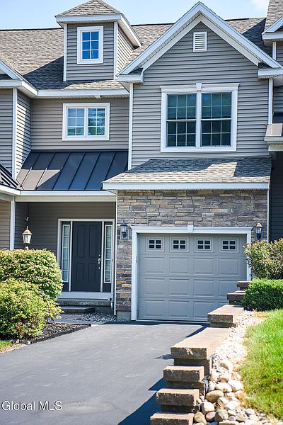 2nd image of 184 Fieldstone Drive