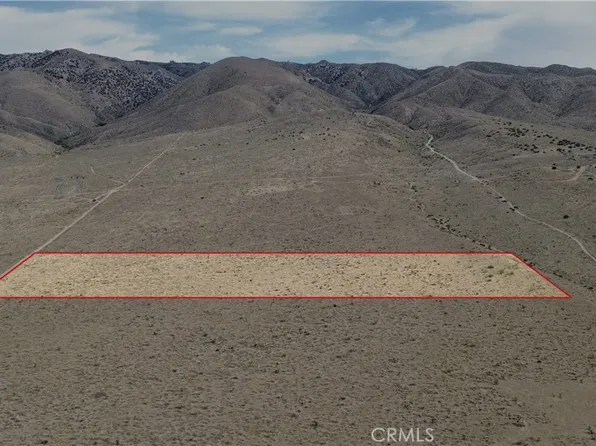 22 Canyon View Rd, Apple Valley, CA 92308