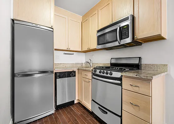 Rented by Compass | media 8