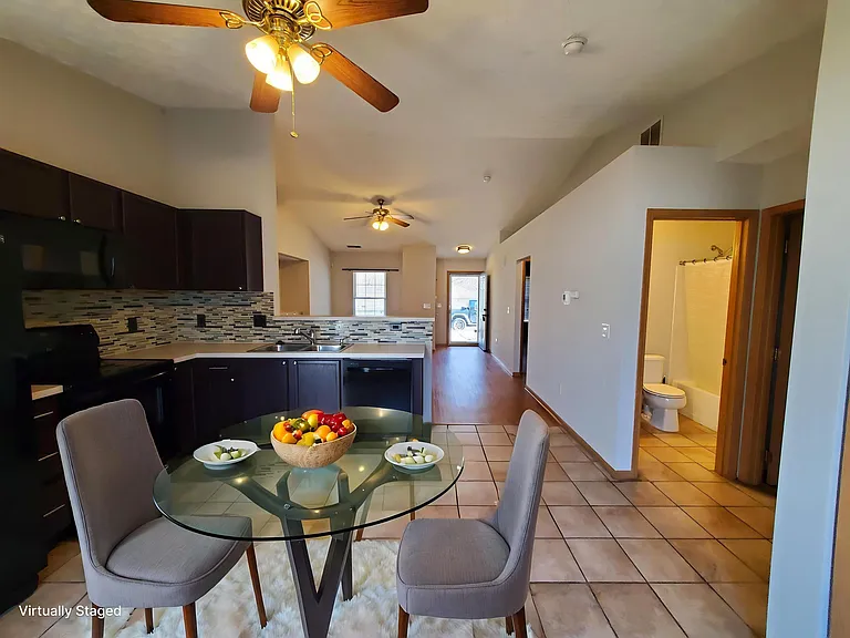 1803 Canopy Ln — Photo 16