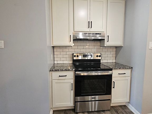4th image of 409 Shamrock Dr