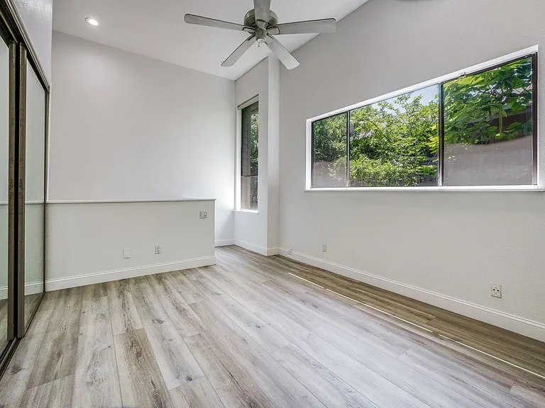 3610 Routh St — Photo 37