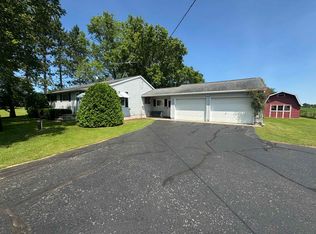 10854 State Highway 32, Suring, WI 54174
