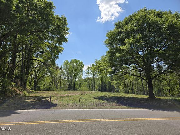 2nd image of 325 Wagstaff Rd