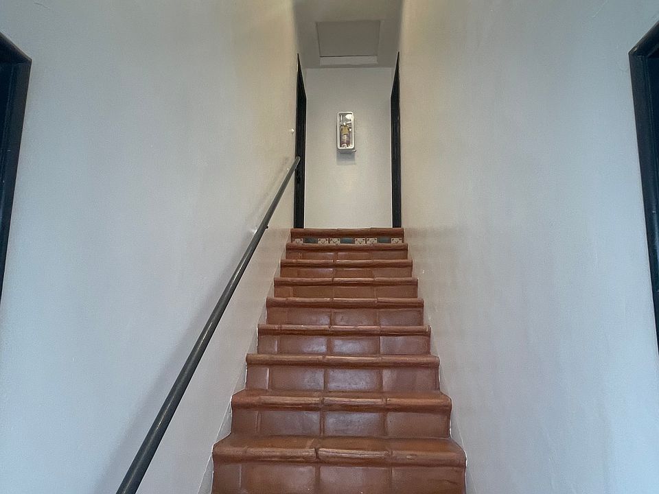 Staircase to apartment