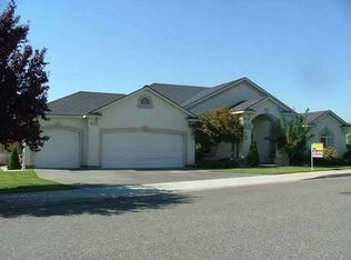 1740 Del Cambre Loop, Richland, WA 99352