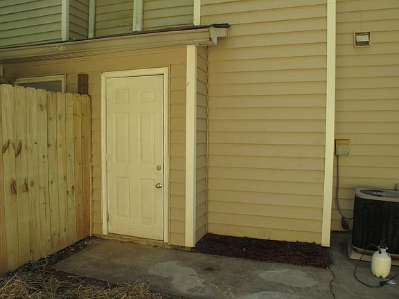 3rd image of 168 Timber Creek Ln SW