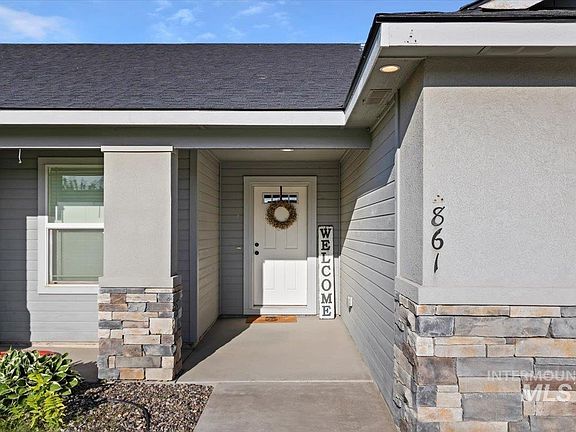 3rd image of 861 Gregory Way