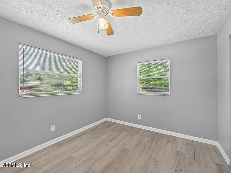 8032 Lourdes Dr S — Photo 13