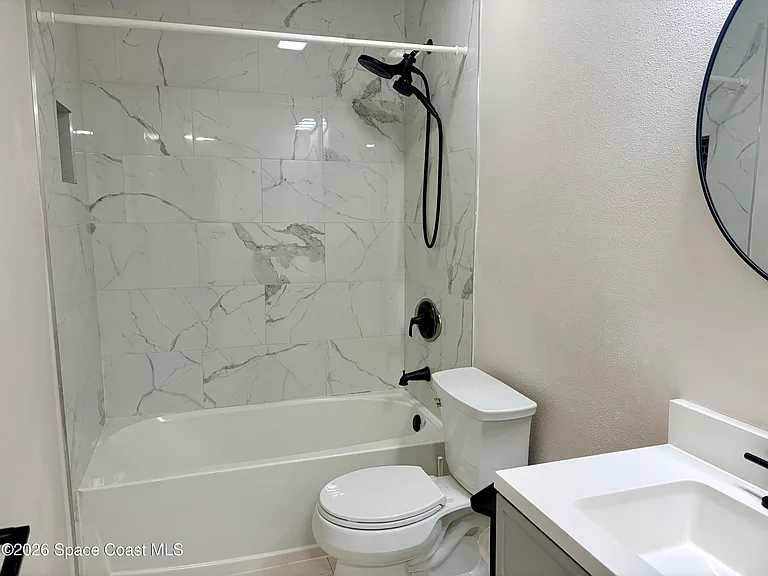 909 S Colonial Ct #C — Photo 12