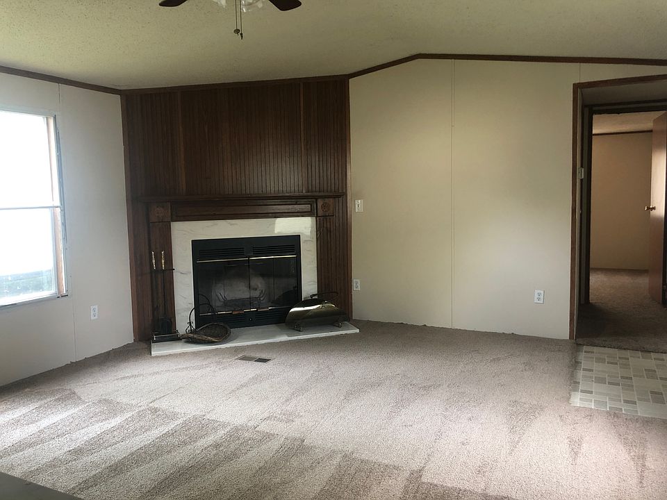 2nd image of 468 Hampshire Dr