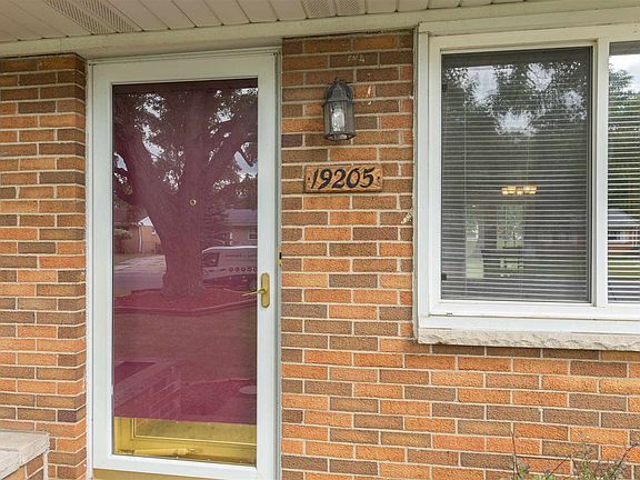 2nd image of 19205 Staffordshire Dr