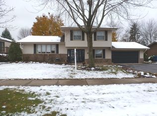 208 Walters Ln, Itasca, IL 60143