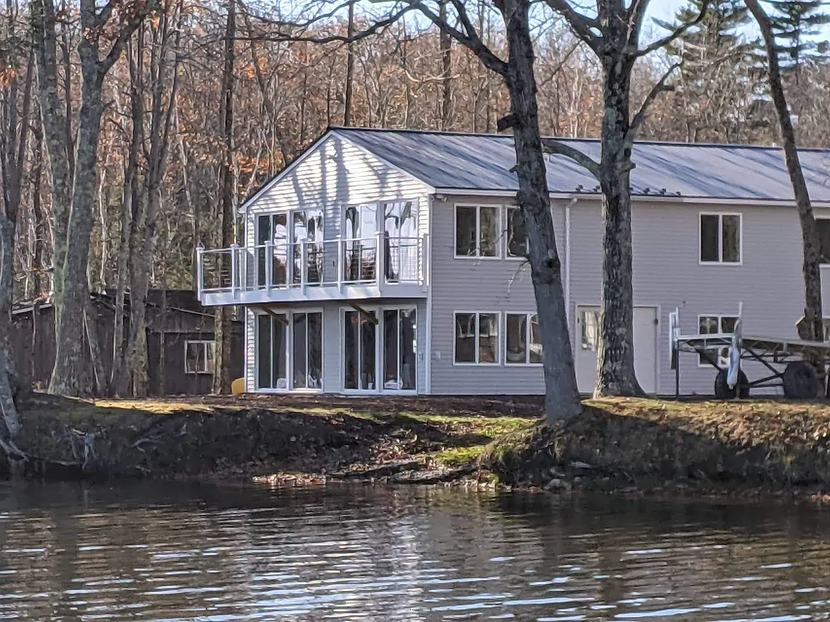 Building Photo - 5 N Vigue Shore Rd