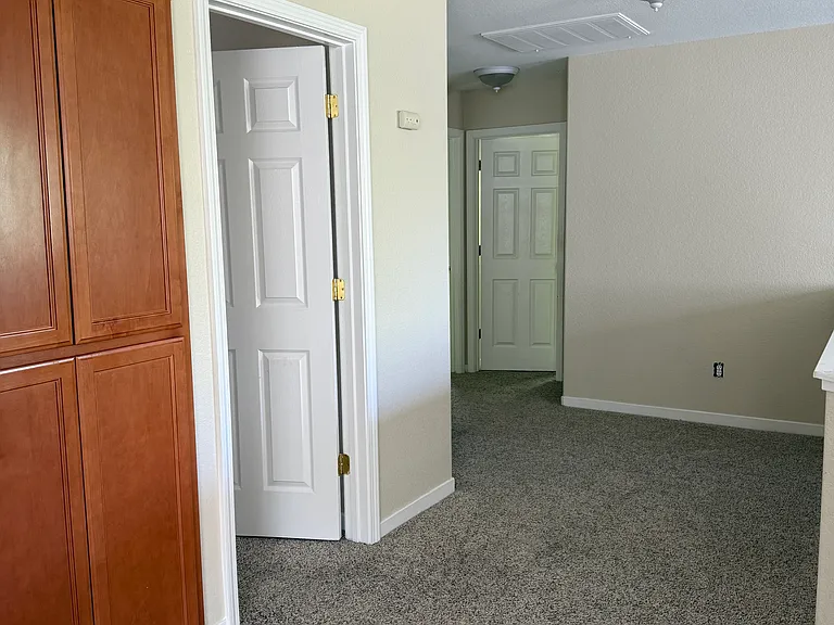 4156 Keepsake Ct — Photo 10