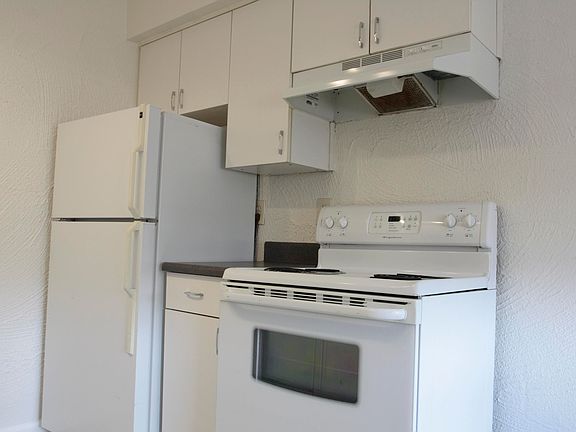 5th image of 3314 N 68th St Unit 217W