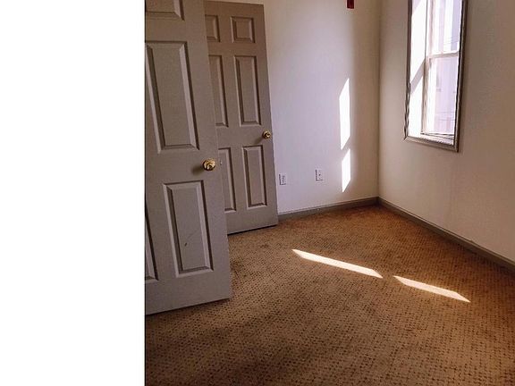 5th image of 1607 W Oxford St APT 2