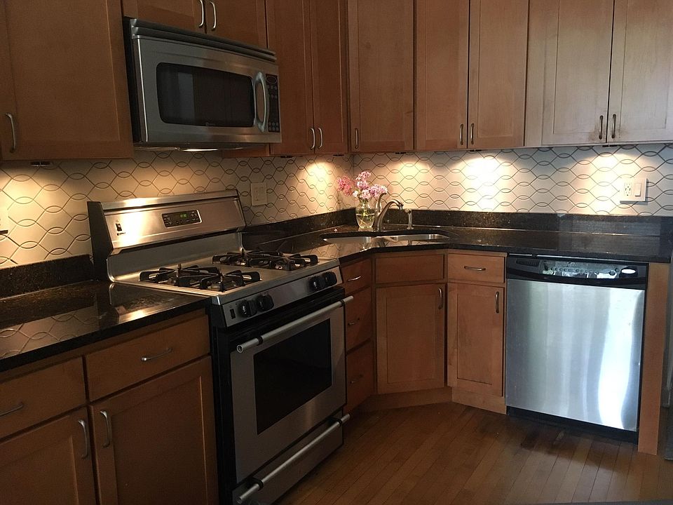 1st image of 1460 W Farragut Ave