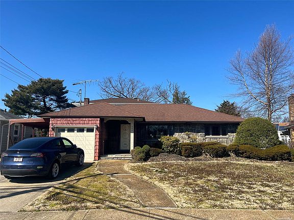 3rd image of 946 Downing Rd