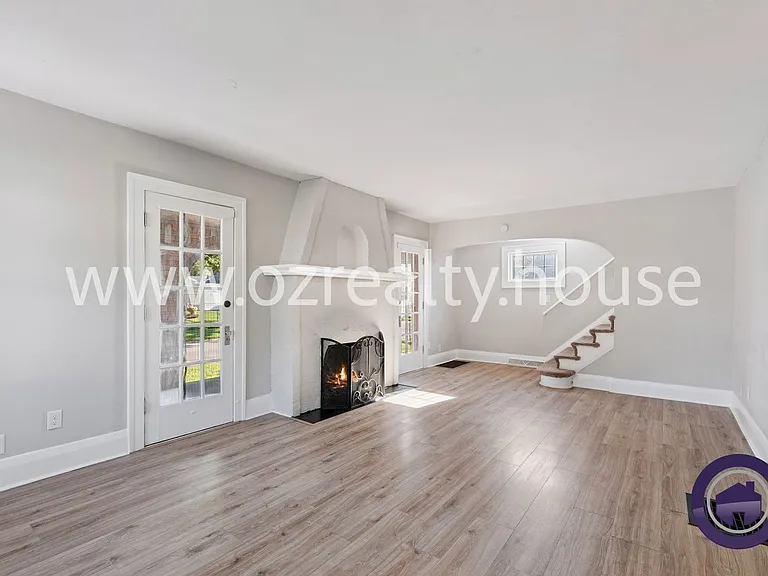 3756 Maxwell Rd — Photo 5