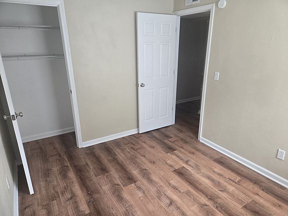 5th image of 106 Hawthorne Pl
