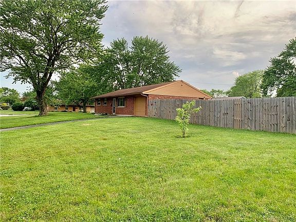 3rd image of 106-106 Merrymaid Dr