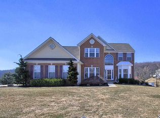 604 Sandpiper Ln, New Cumberland, PA 17070