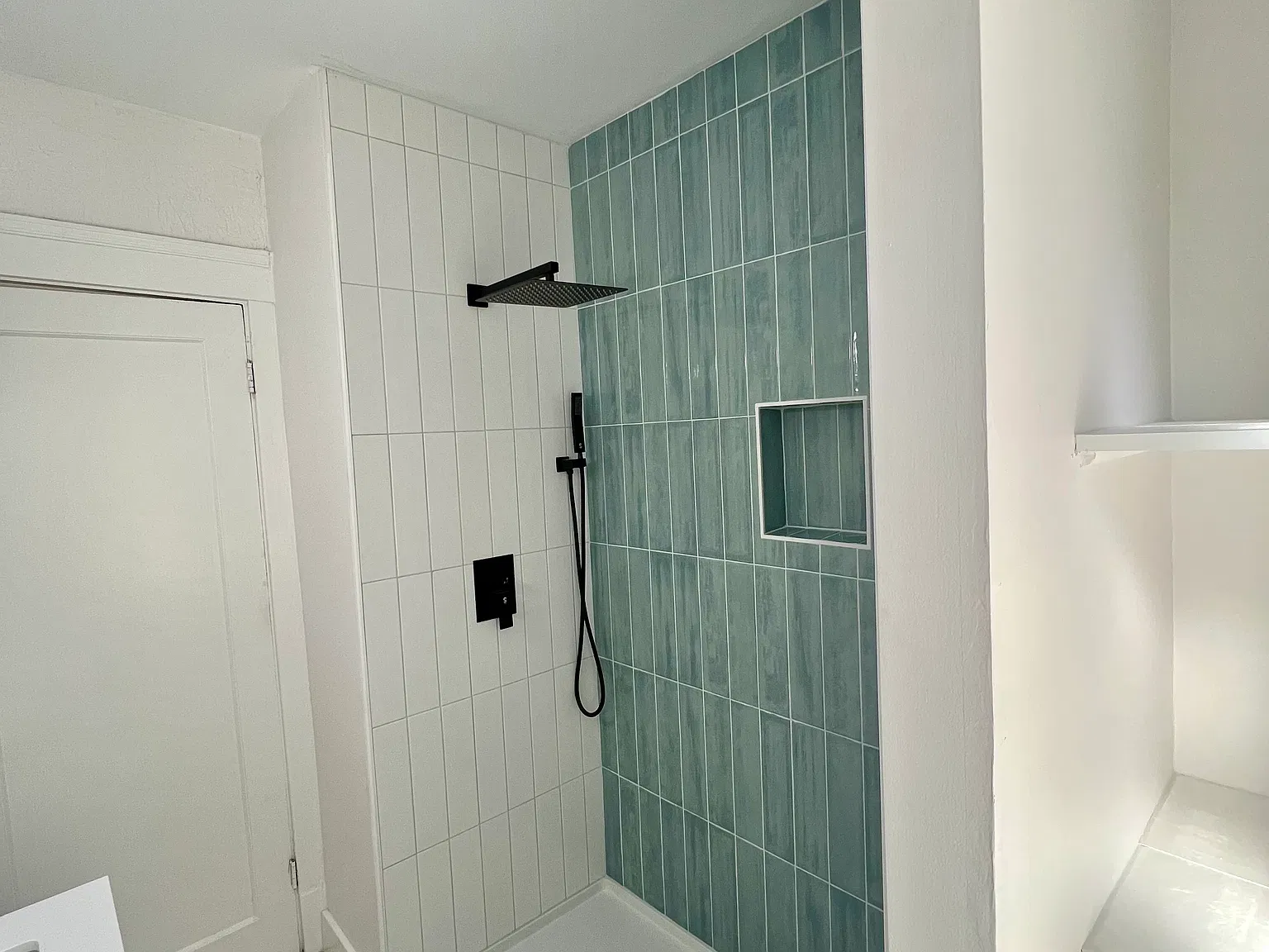 2 bed, 1054 sqft, $1,695 — Photo 3