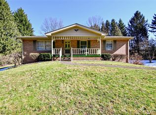 1165 Greensburg Rd, Uniontown, OH 44685