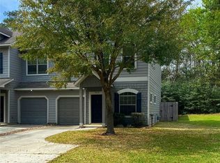 305 Woodland Hills Dr #B, Conroe, TX 77303