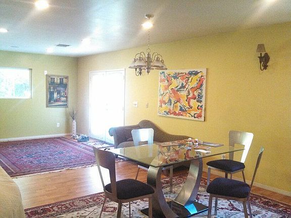 5th image of 8406 Oakdale Ave