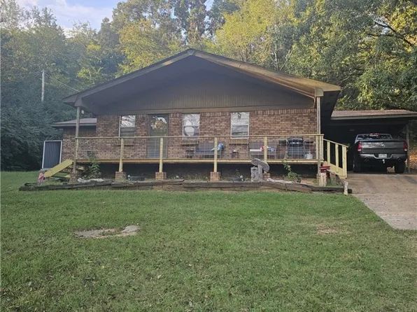 1005 Armstrong St, Coal Hill, AR 72832