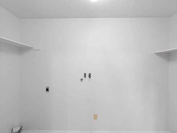 5th image of 1200 W Huntley St #1210
