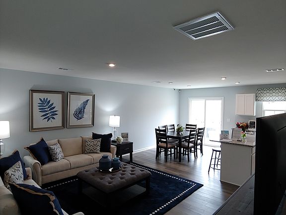 3rd image of 324 Sunny View Dr #118A